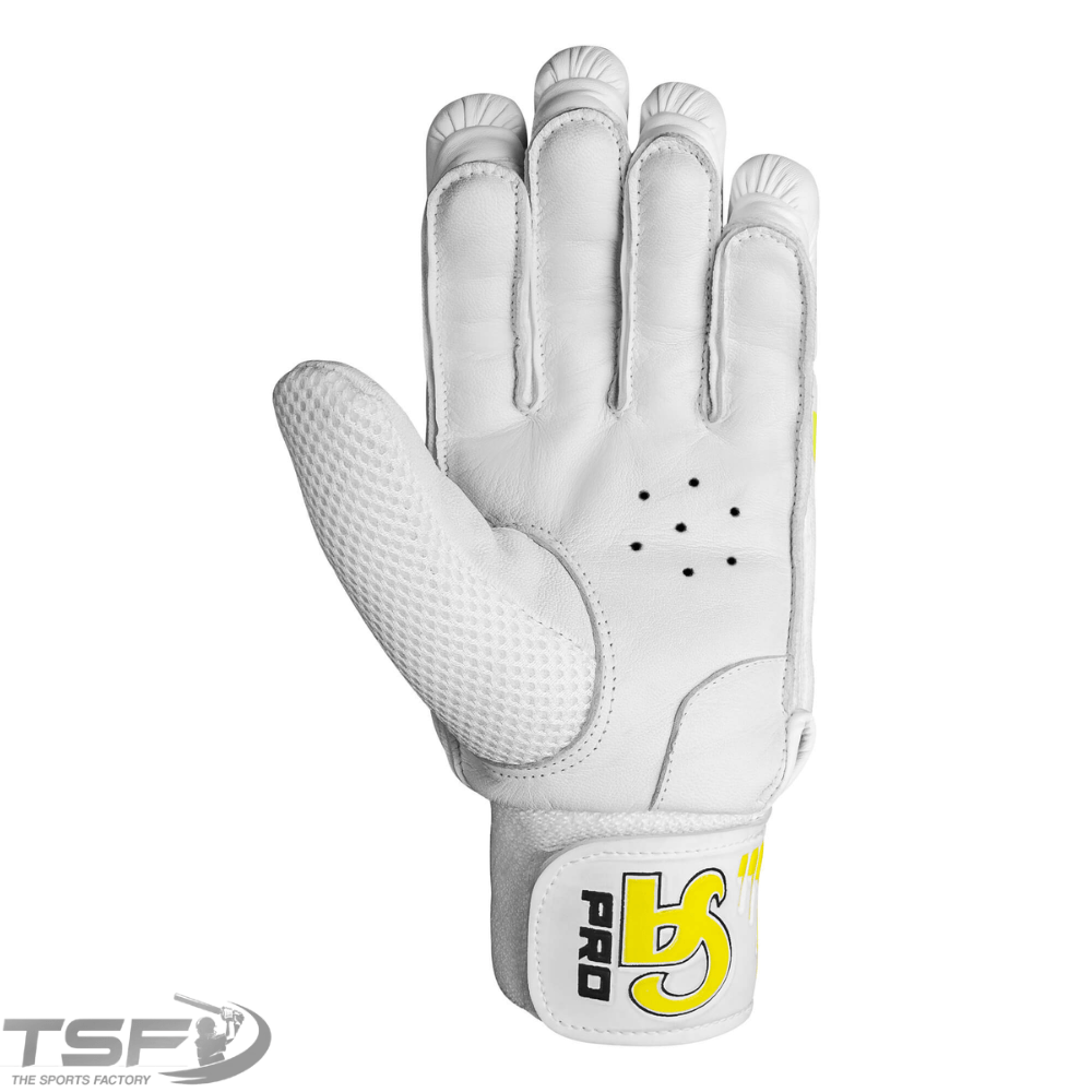 CA Pro 8000 Batting Gloves